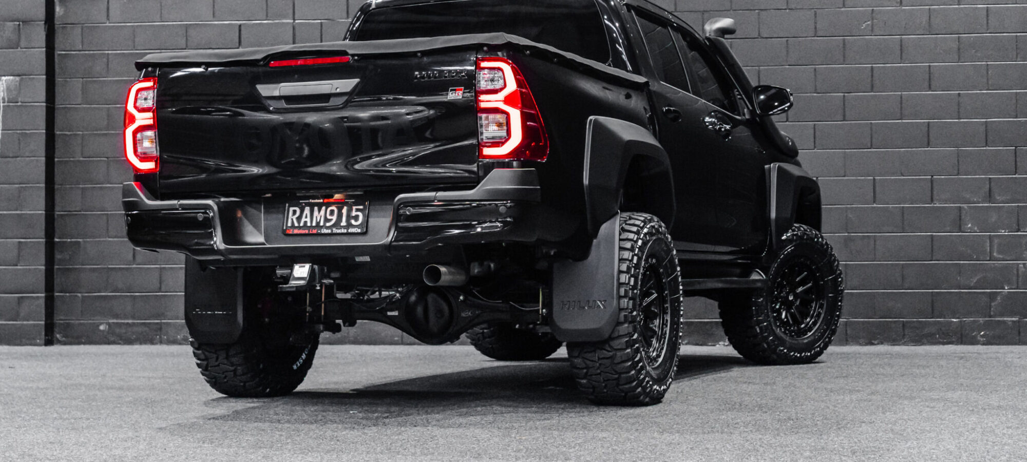 Vehicle Gallery Image