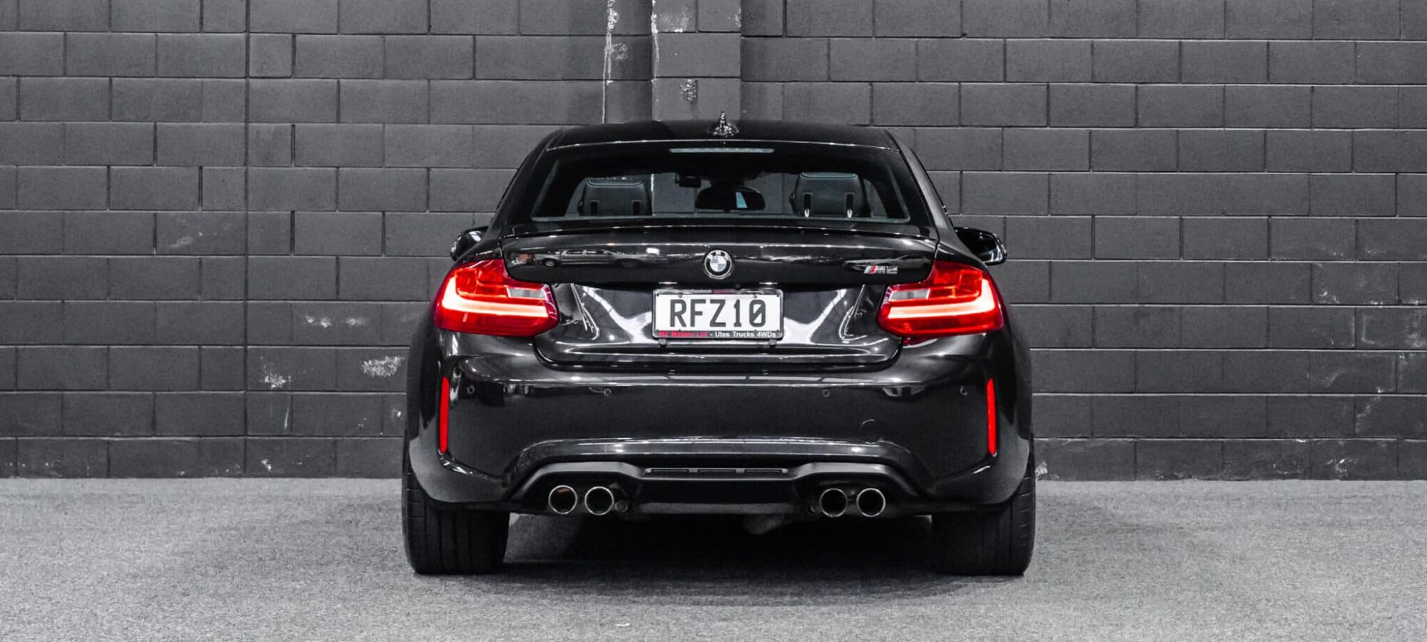 Vehicle Gallery Image