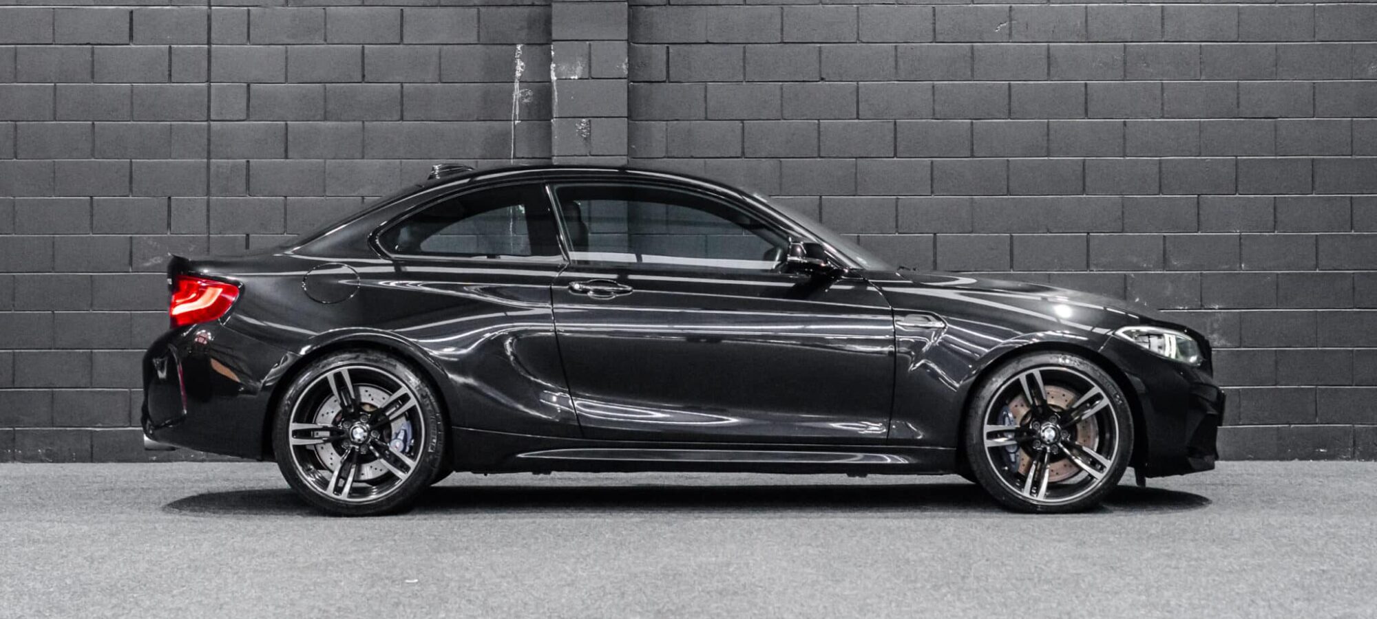 Vehicle Gallery Image