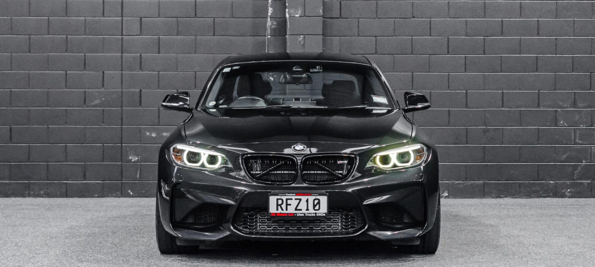 Vehicle Gallery Image