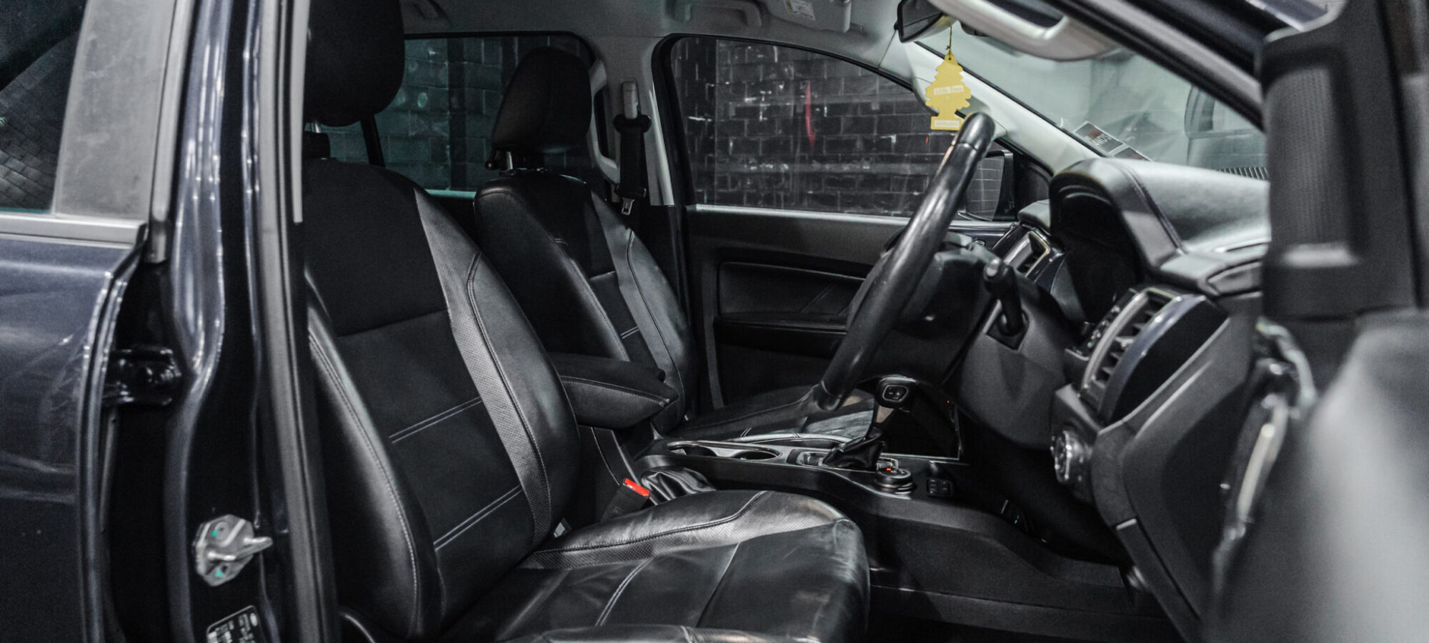 Vehicle Gallery Image