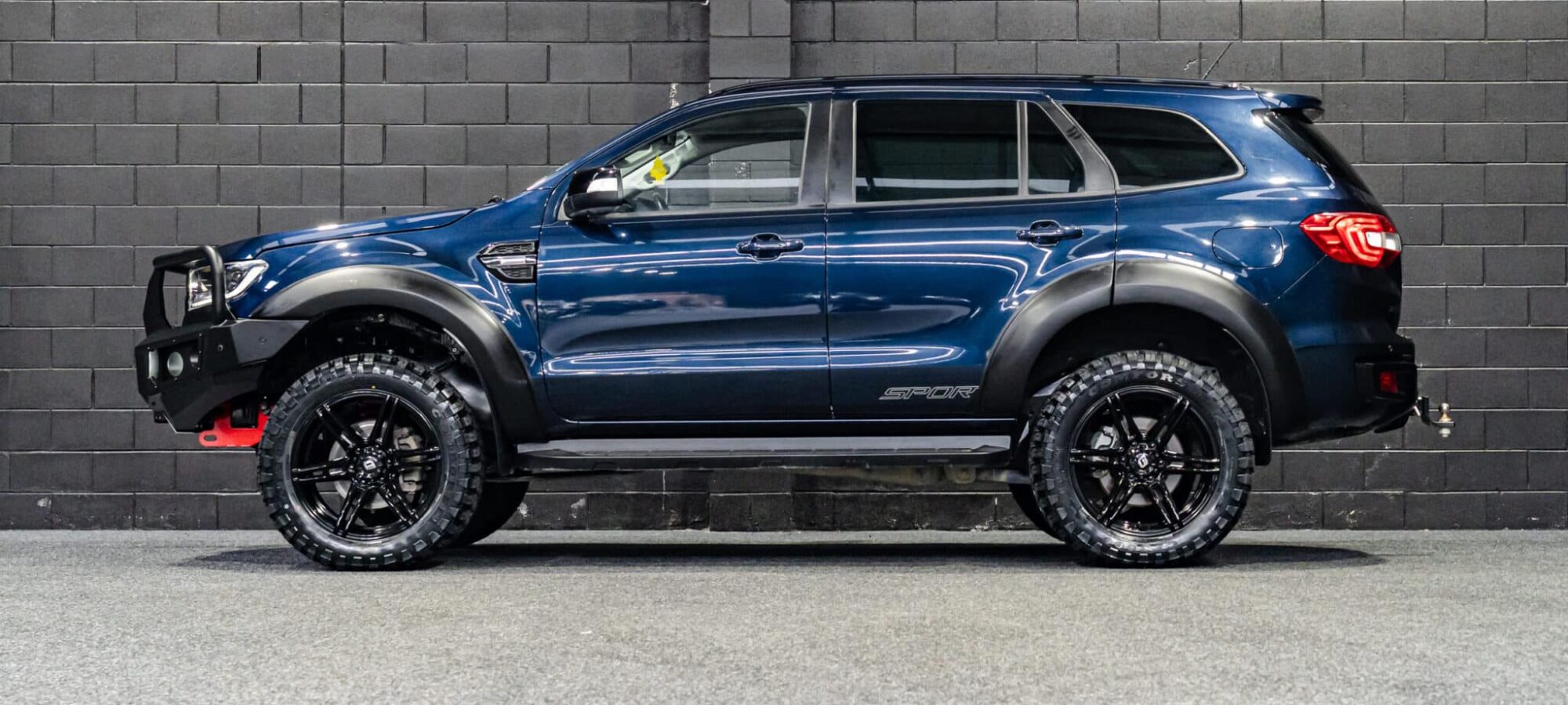 Vehicle Gallery Image