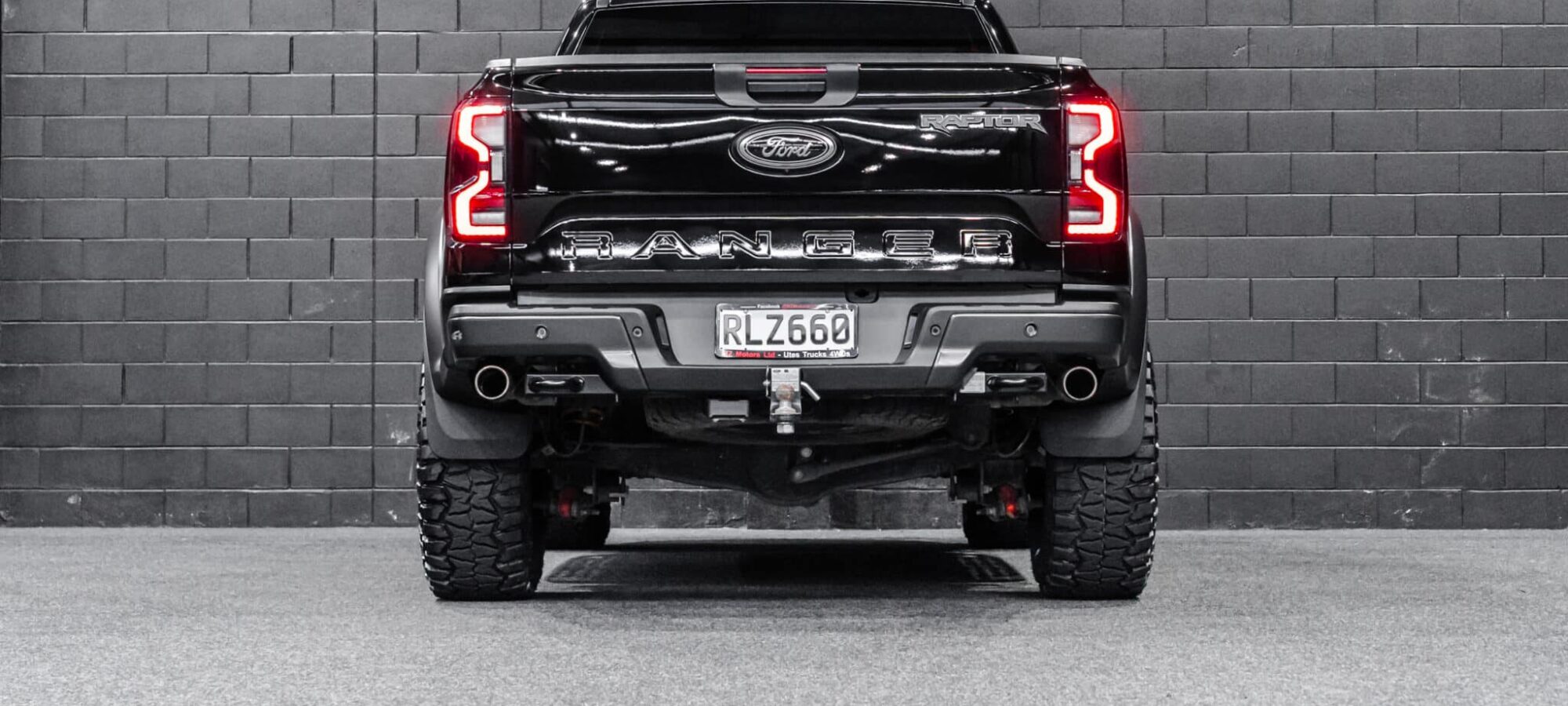 Vehicle Gallery Image