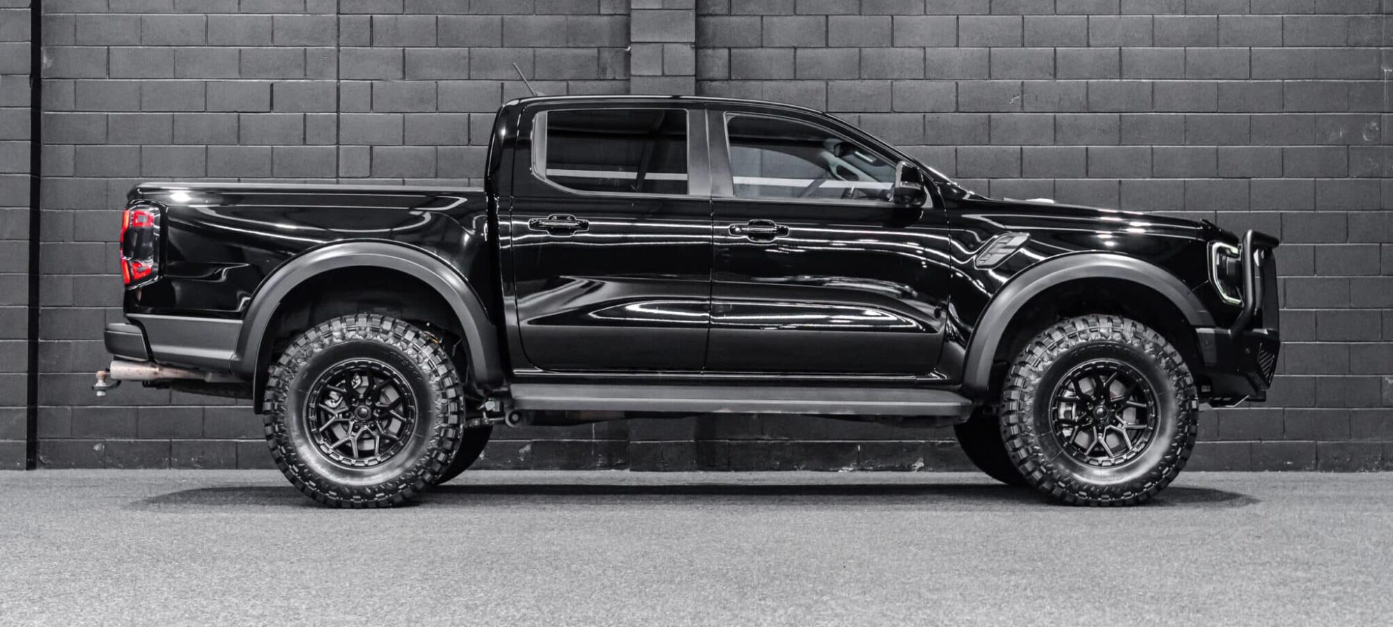 Vehicle Gallery Image