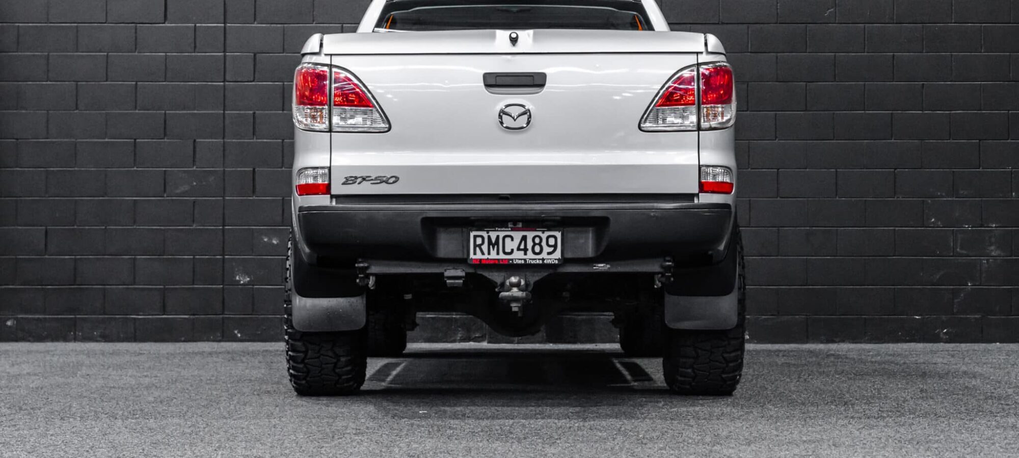 Vehicle Gallery Image