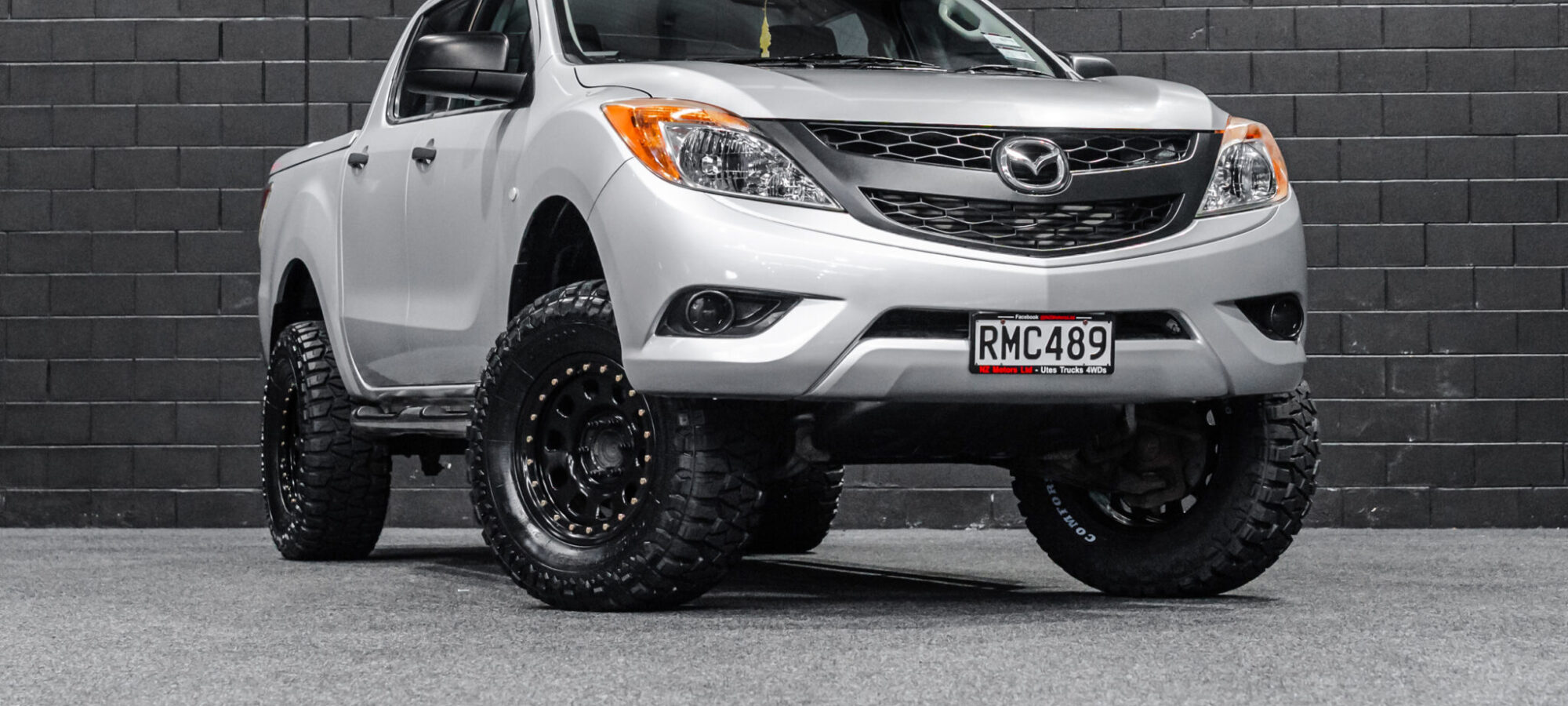 Vehicle Gallery Image