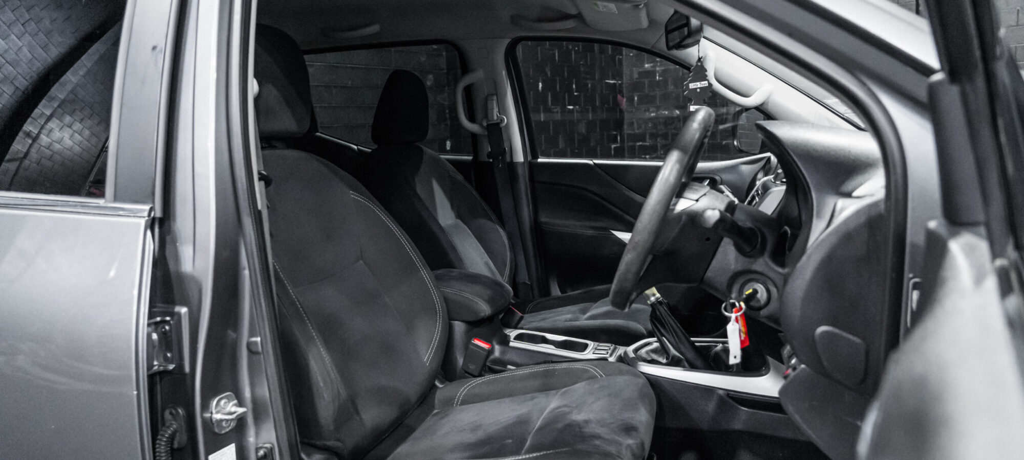 Vehicle Gallery Image