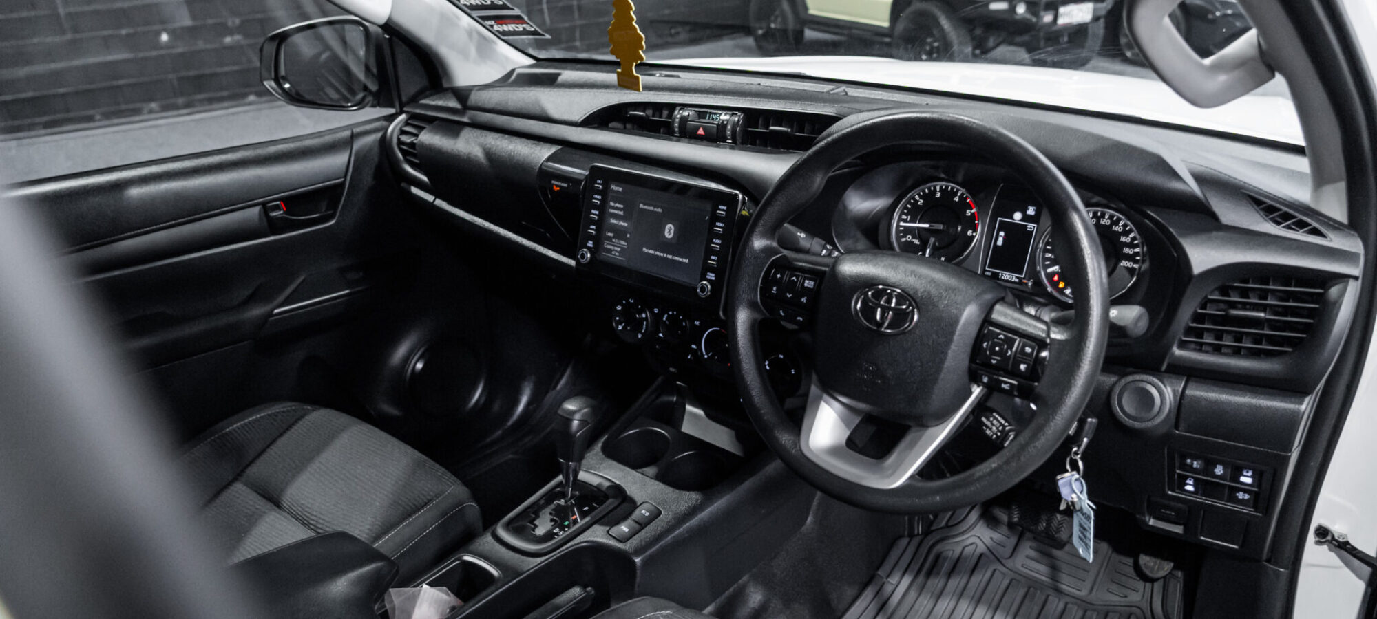 Vehicle Gallery Image