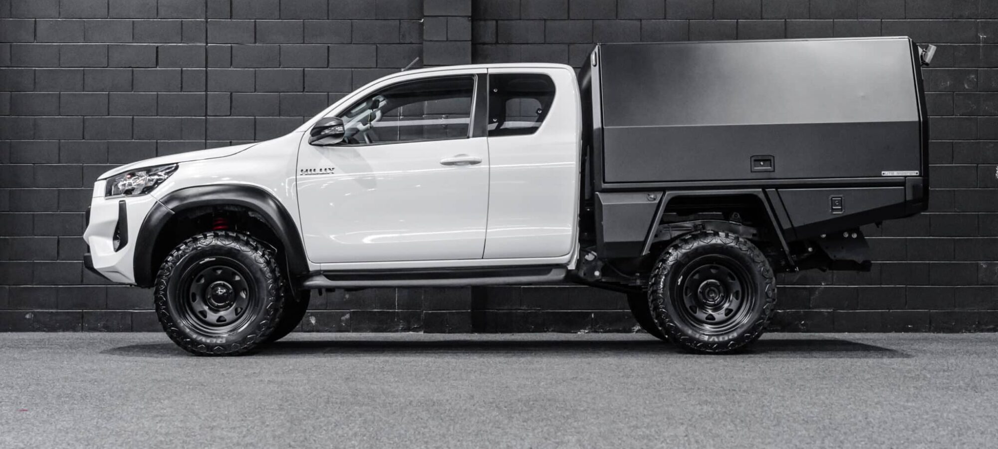 Vehicle Gallery Image