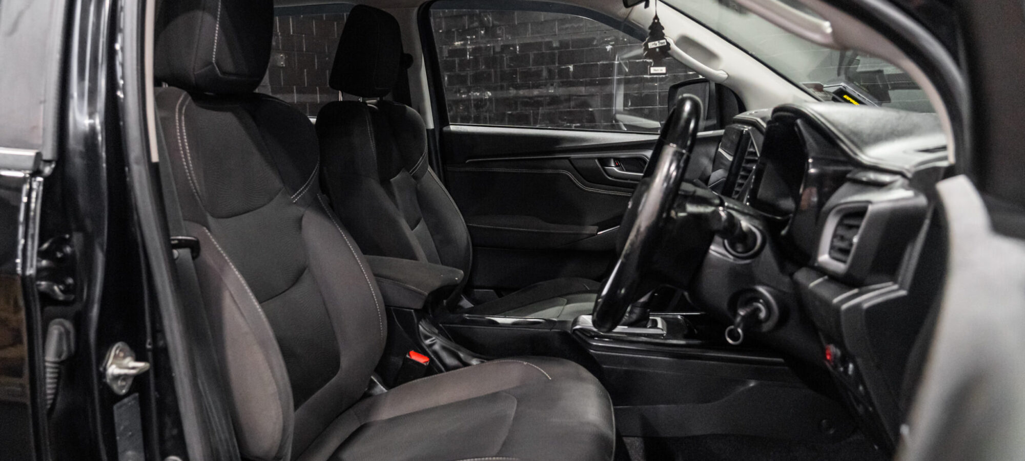 Vehicle Gallery Image