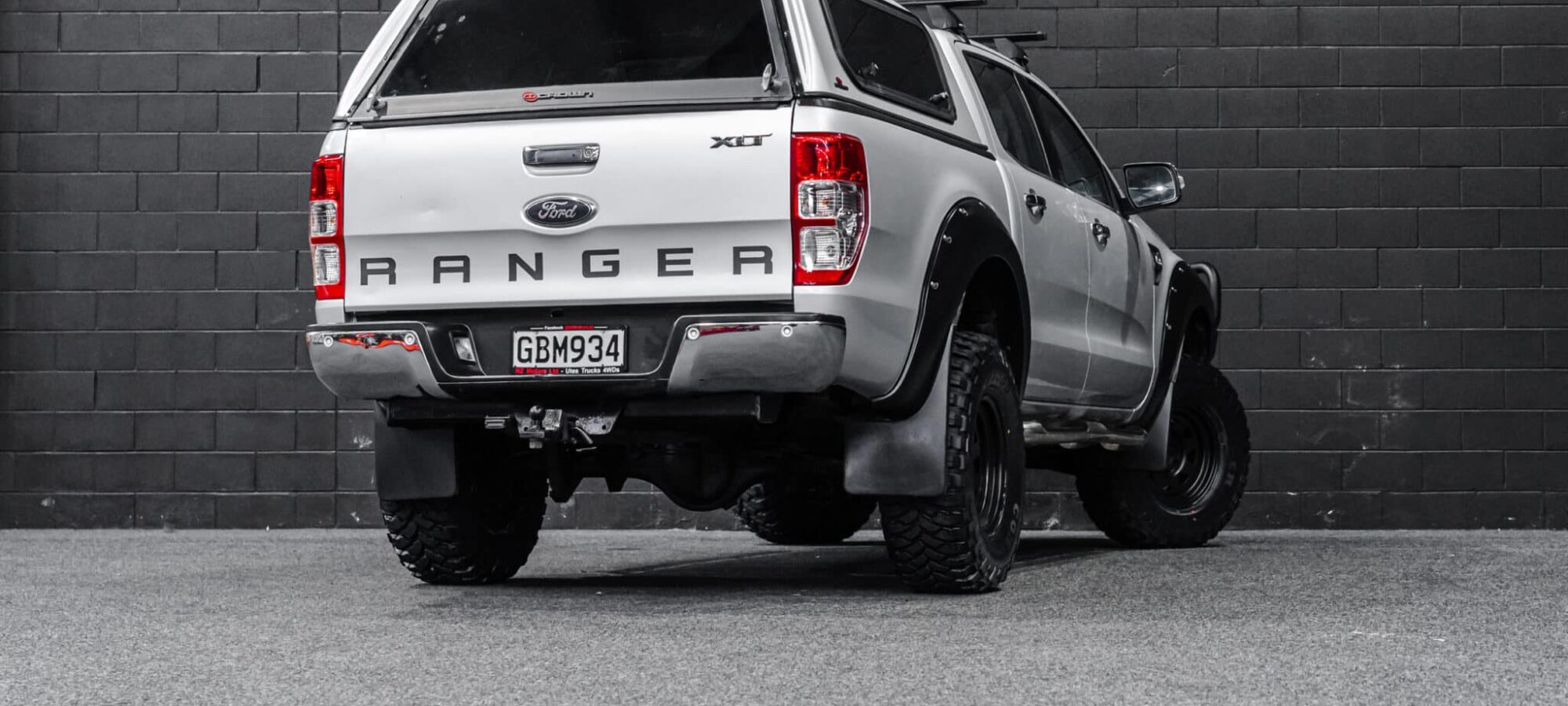 Vehicle Gallery Image