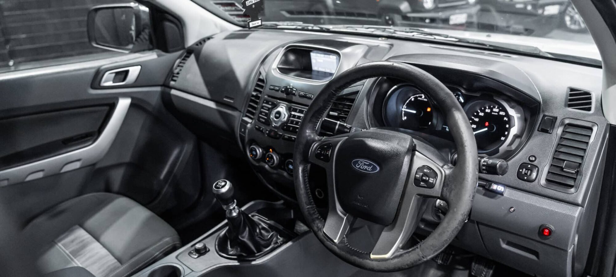 Vehicle Gallery Image