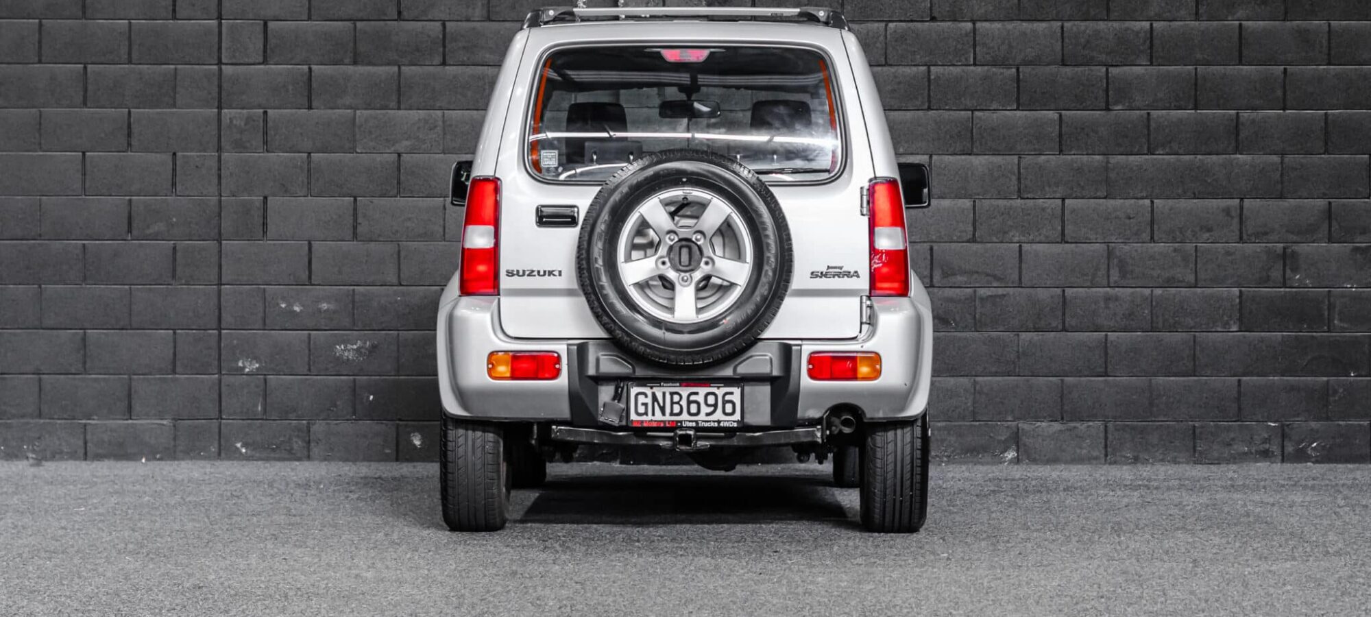 Vehicle Gallery Image