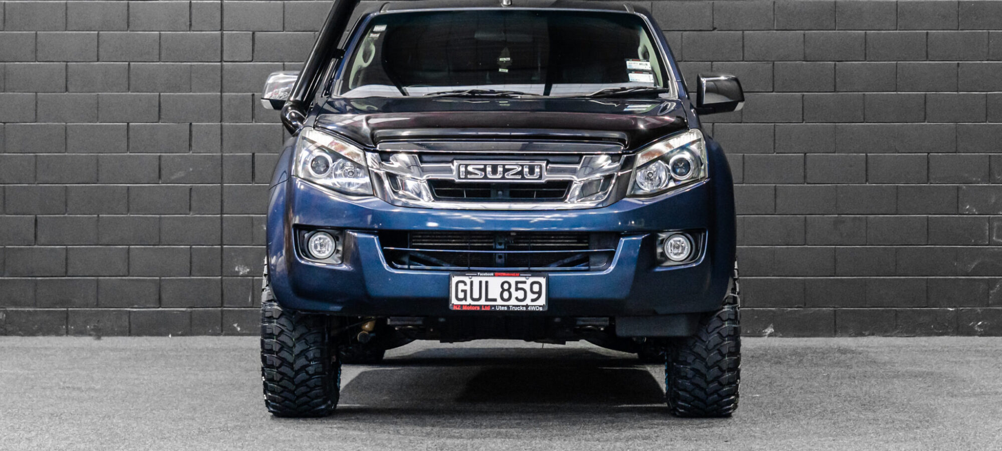 Vehicle Gallery Image