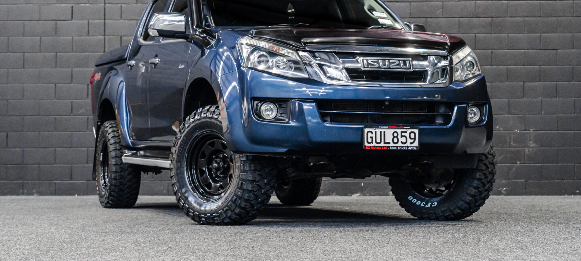 Vehicle Gallery Image