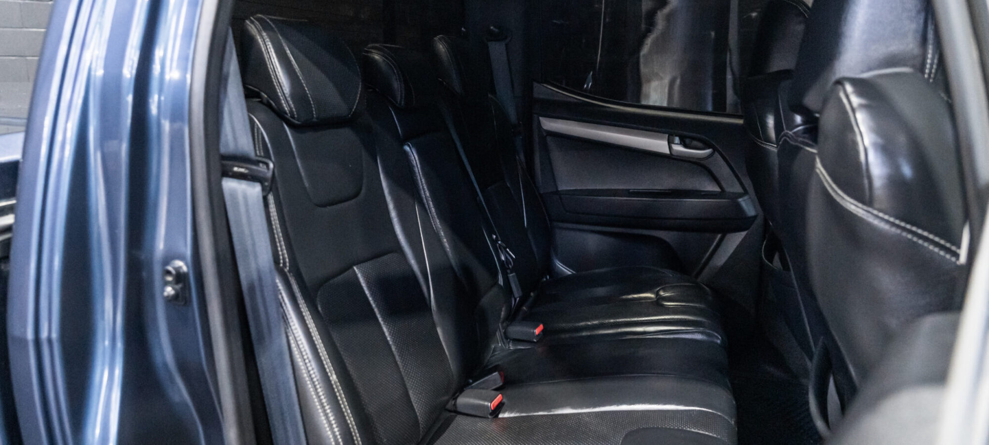 Vehicle Gallery Image