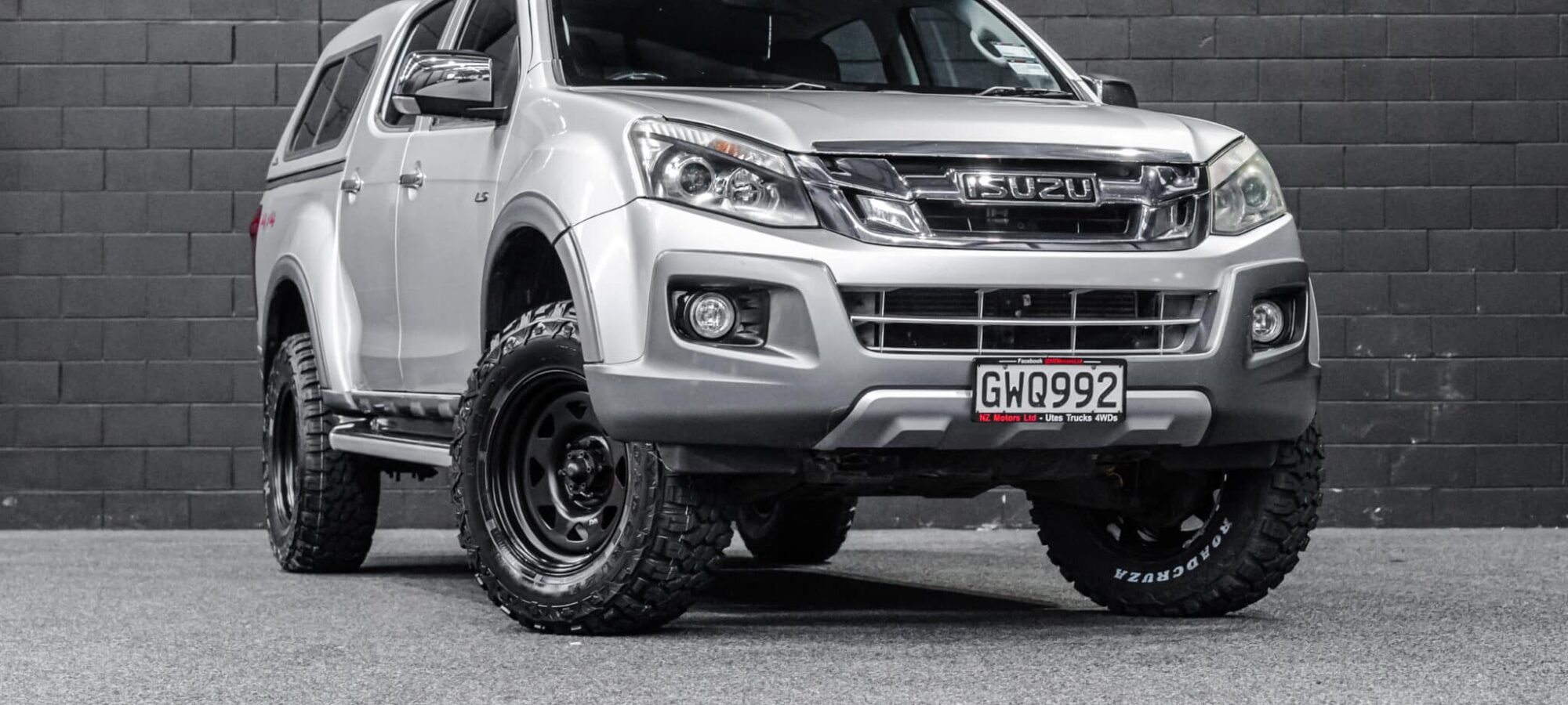 Vehicle Gallery Image