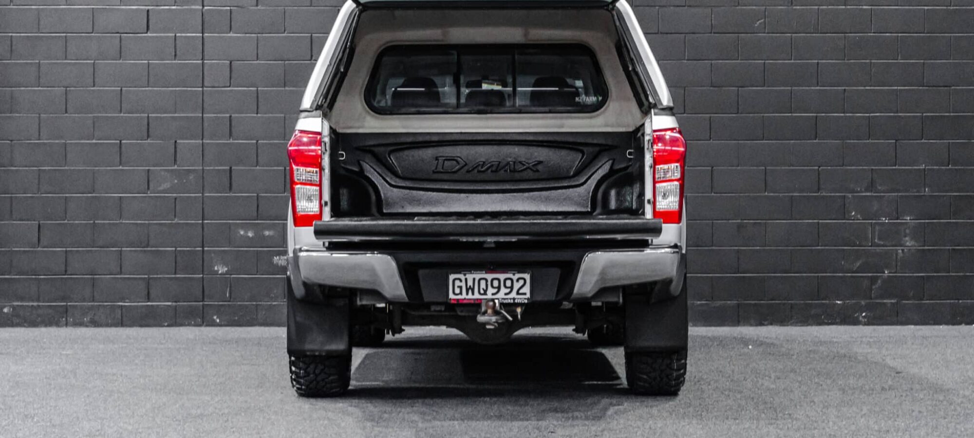 Vehicle Gallery Image