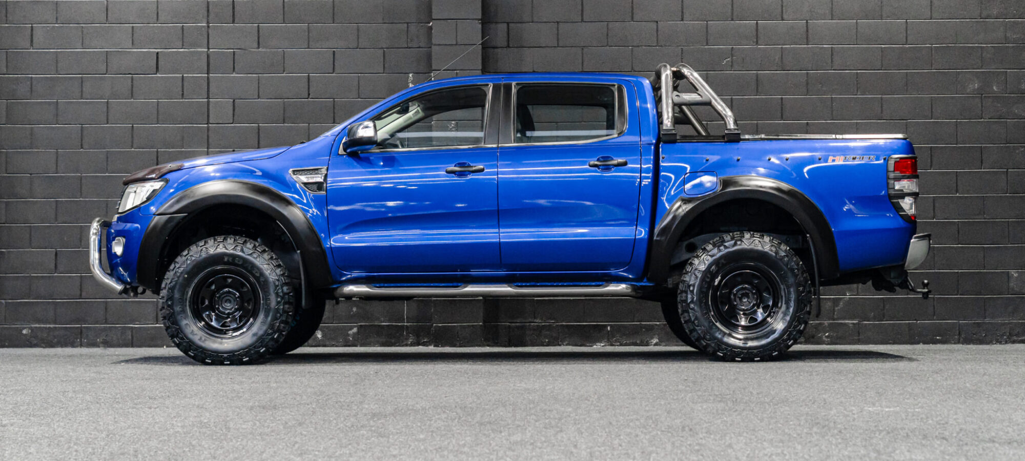 Vehicle Gallery Image