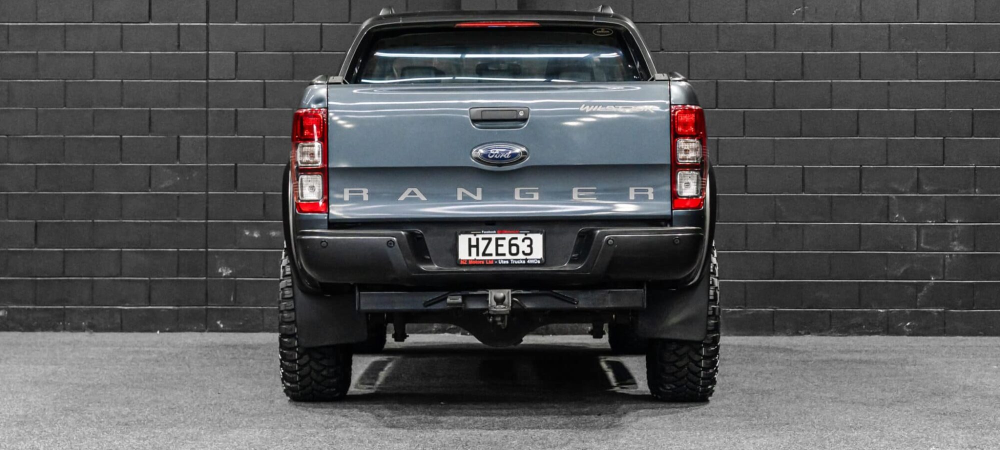 Vehicle Gallery Image