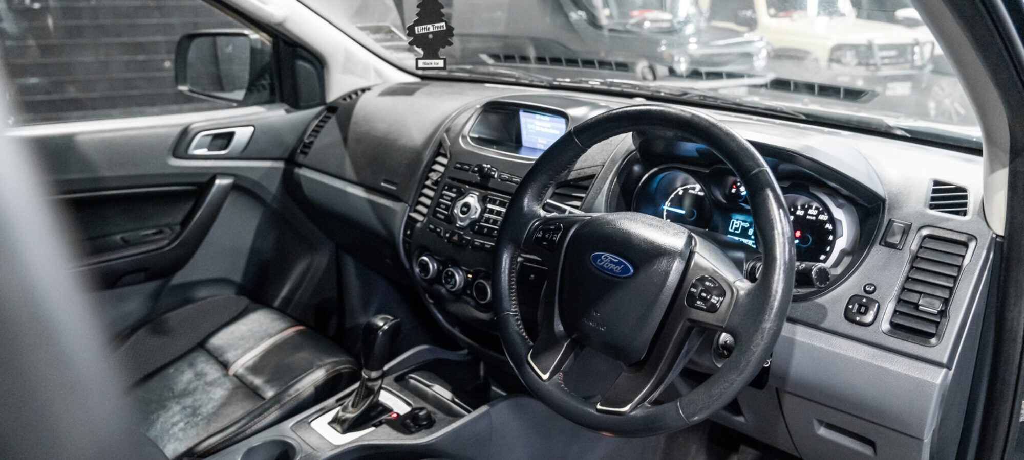 Vehicle Gallery Image