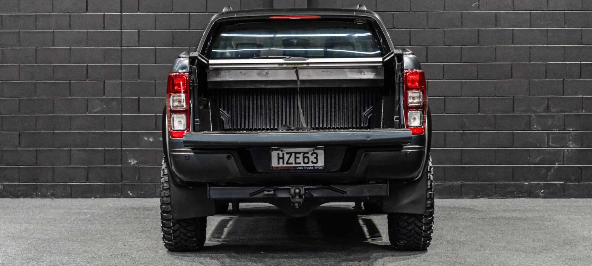 Vehicle Gallery Image