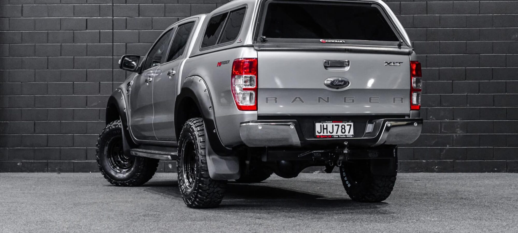 Vehicle Gallery Image