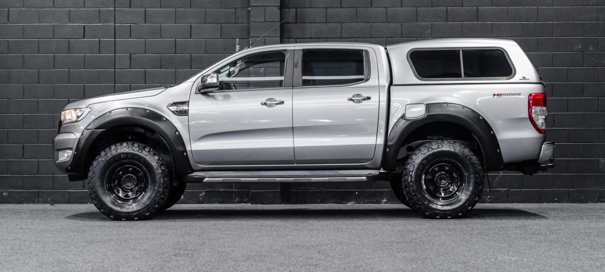 Vehicle Gallery Image