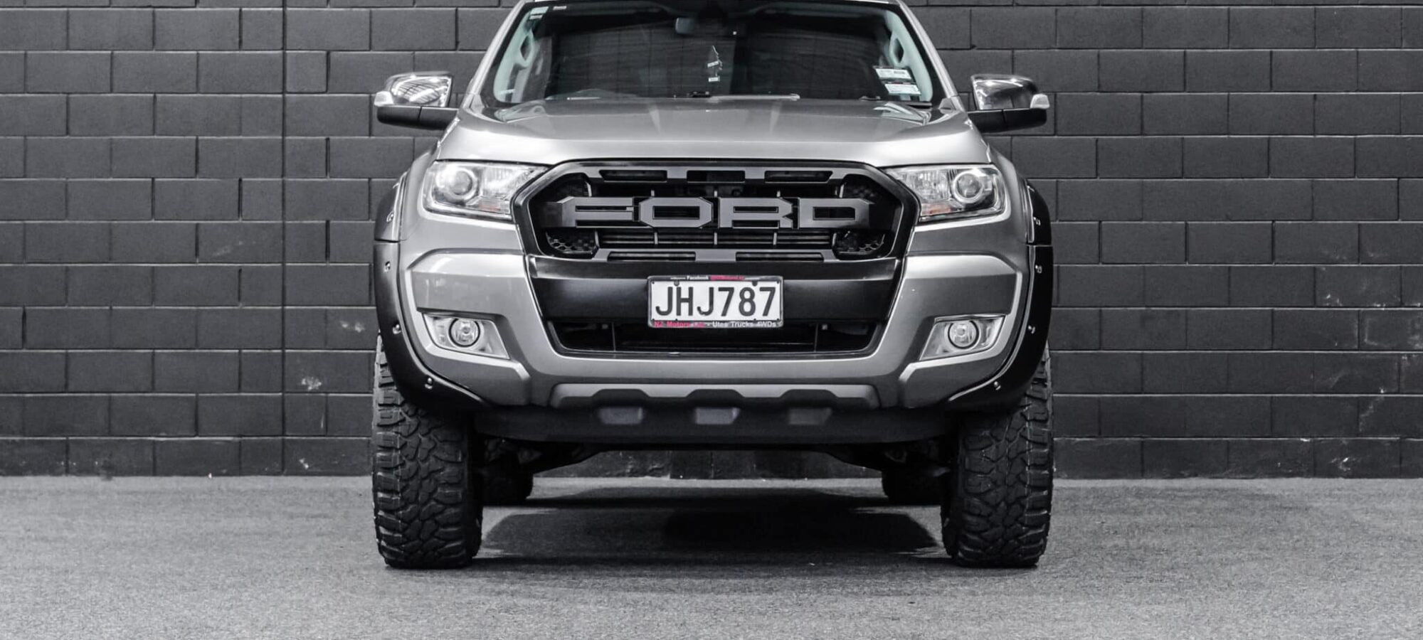 Vehicle Gallery Image