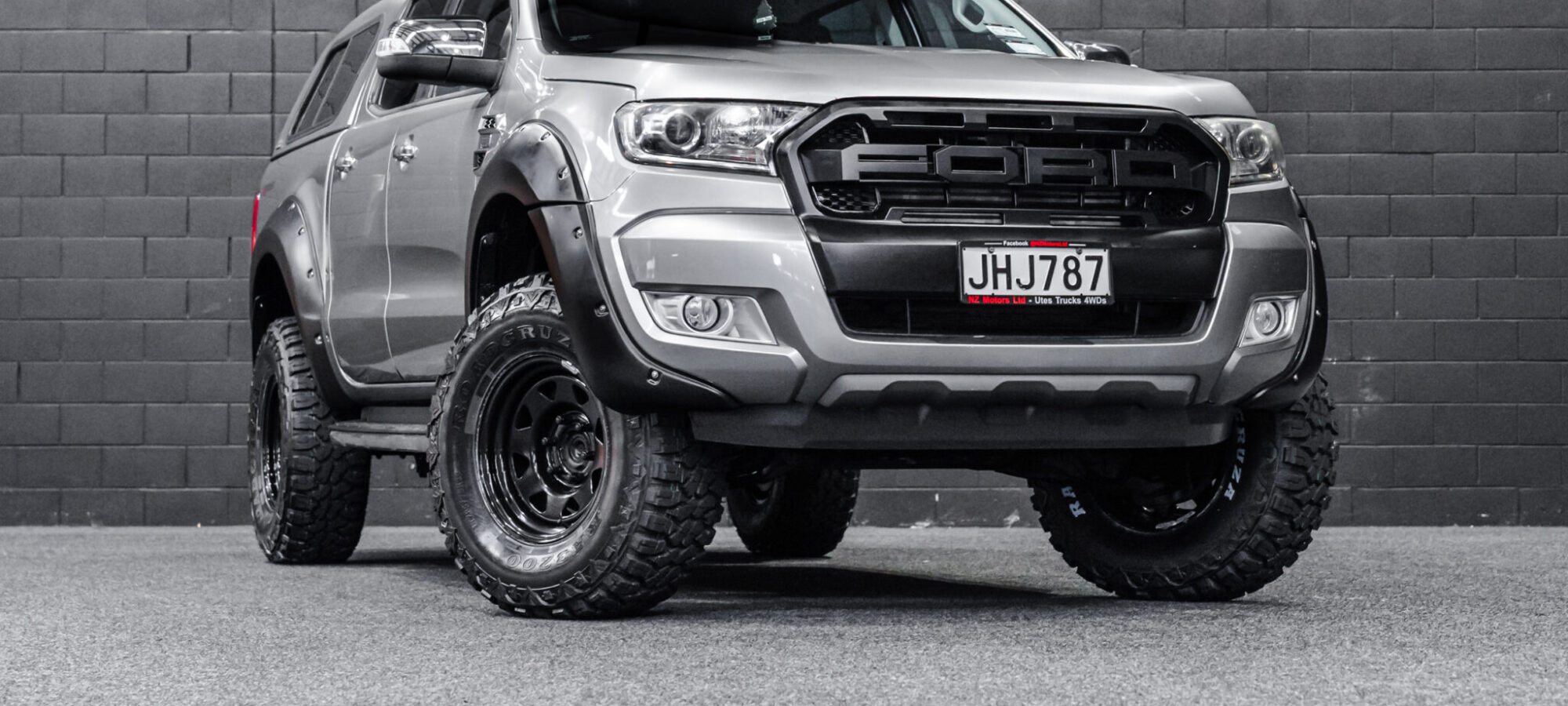 Vehicle Gallery Image