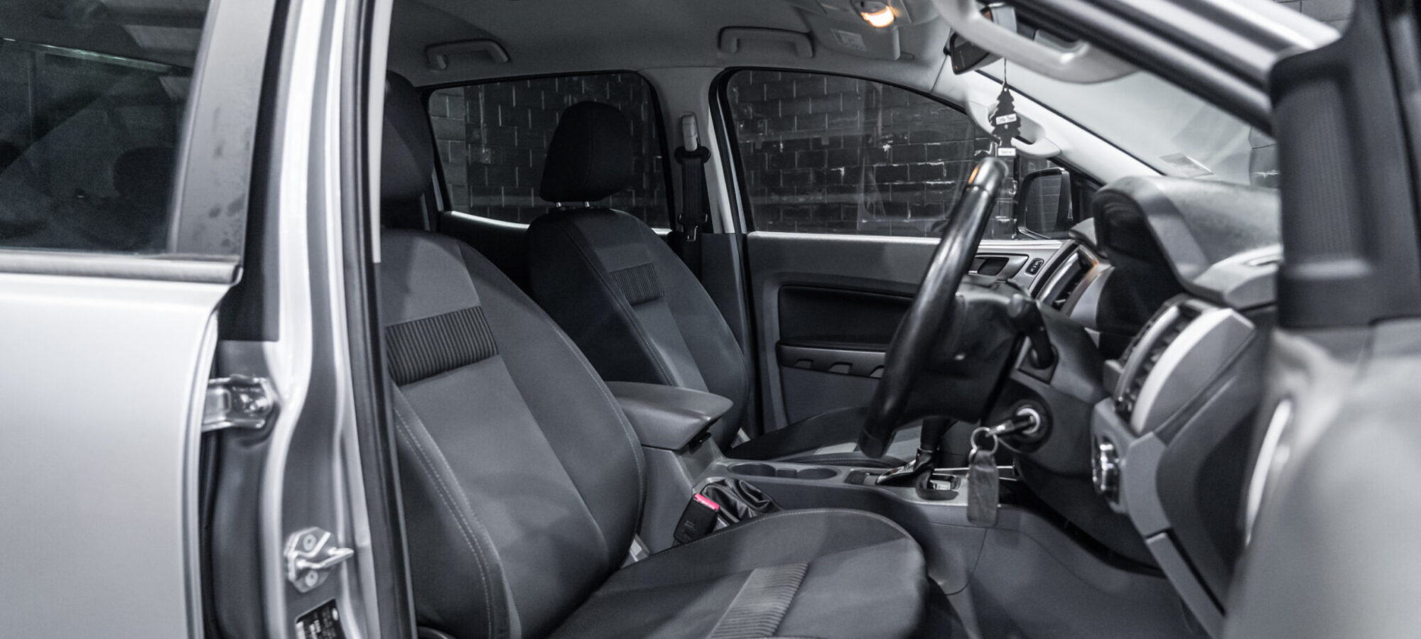 Vehicle Gallery Image