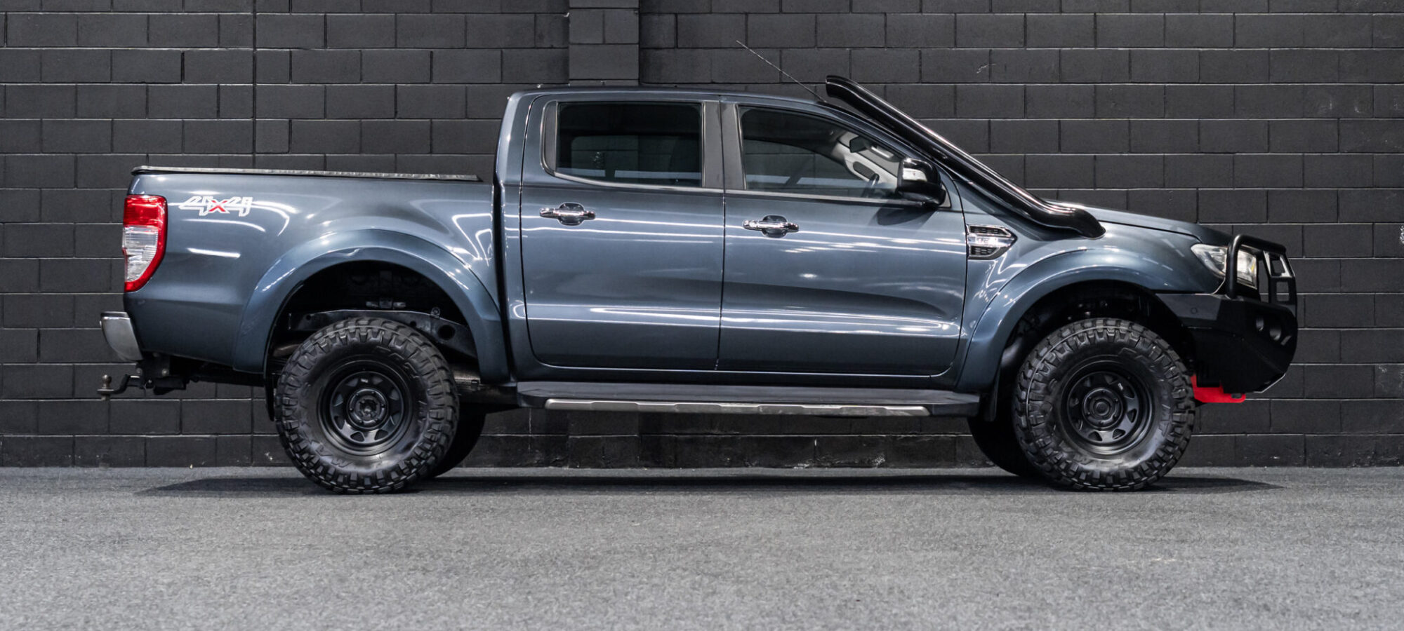 Vehicle Gallery Image