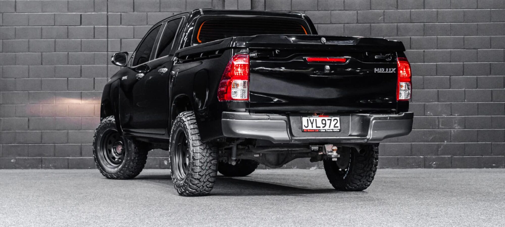 Vehicle Gallery Image