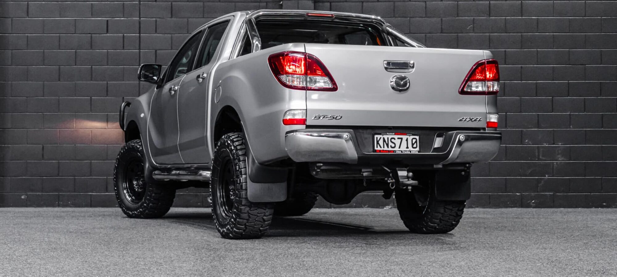 Vehicle Gallery Image