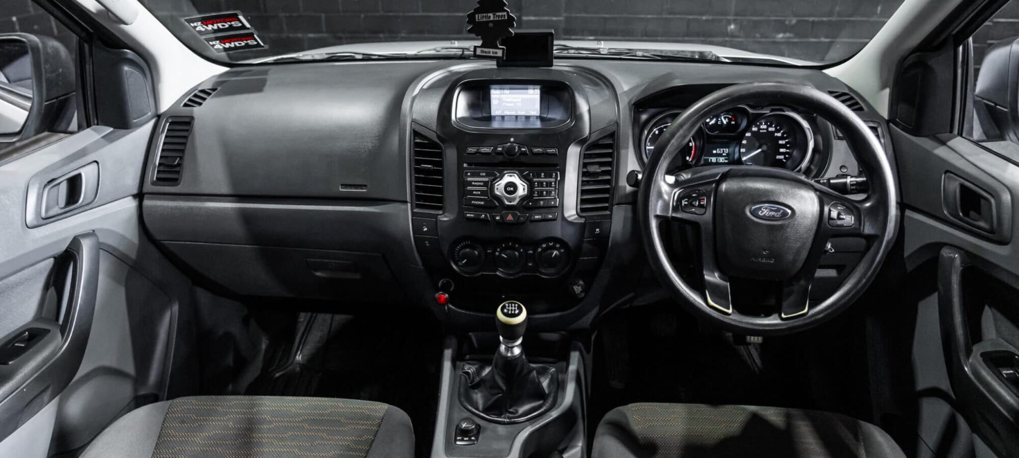 Vehicle Gallery Image