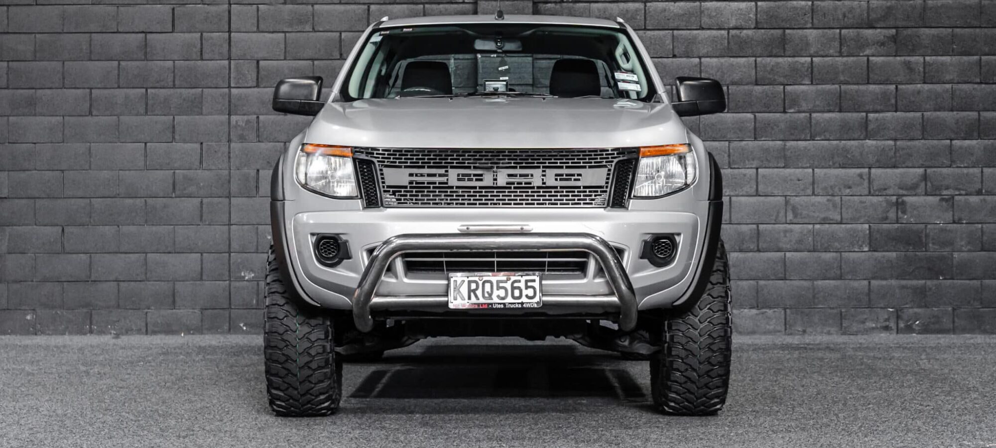 Vehicle Gallery Image