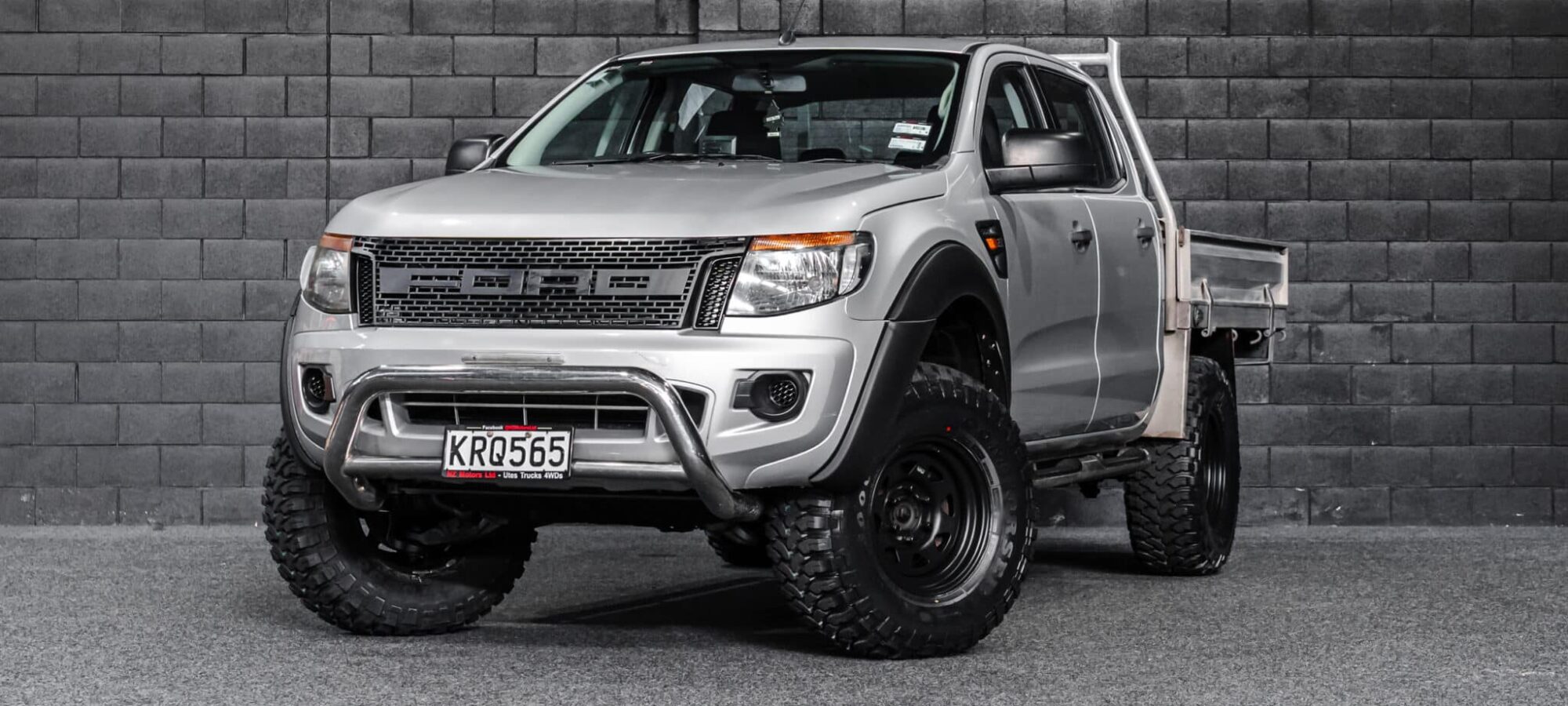 Vehicle Gallery Image