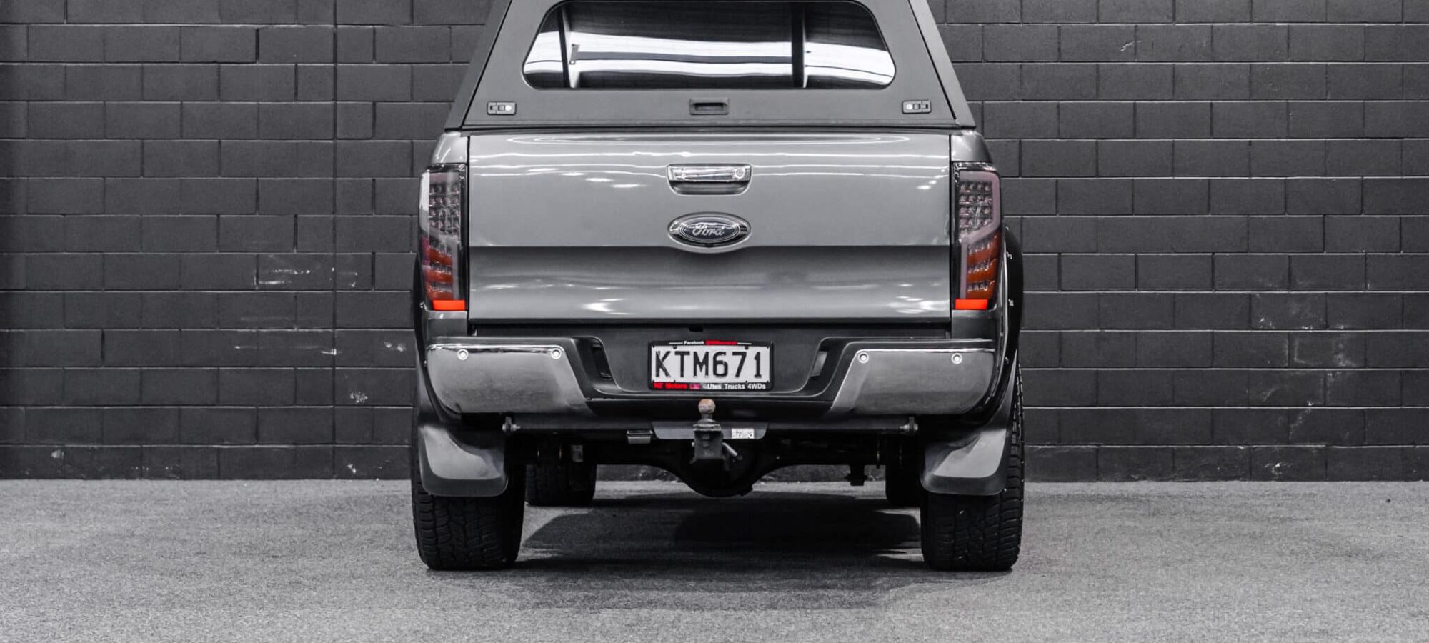 Vehicle Gallery Image