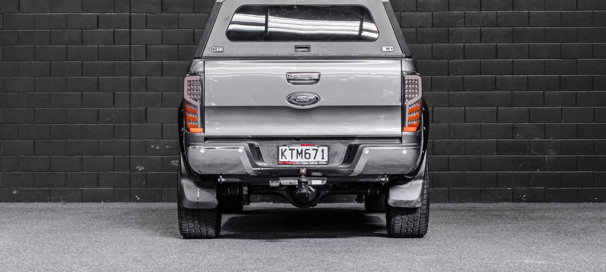 Vehicle Gallery Image