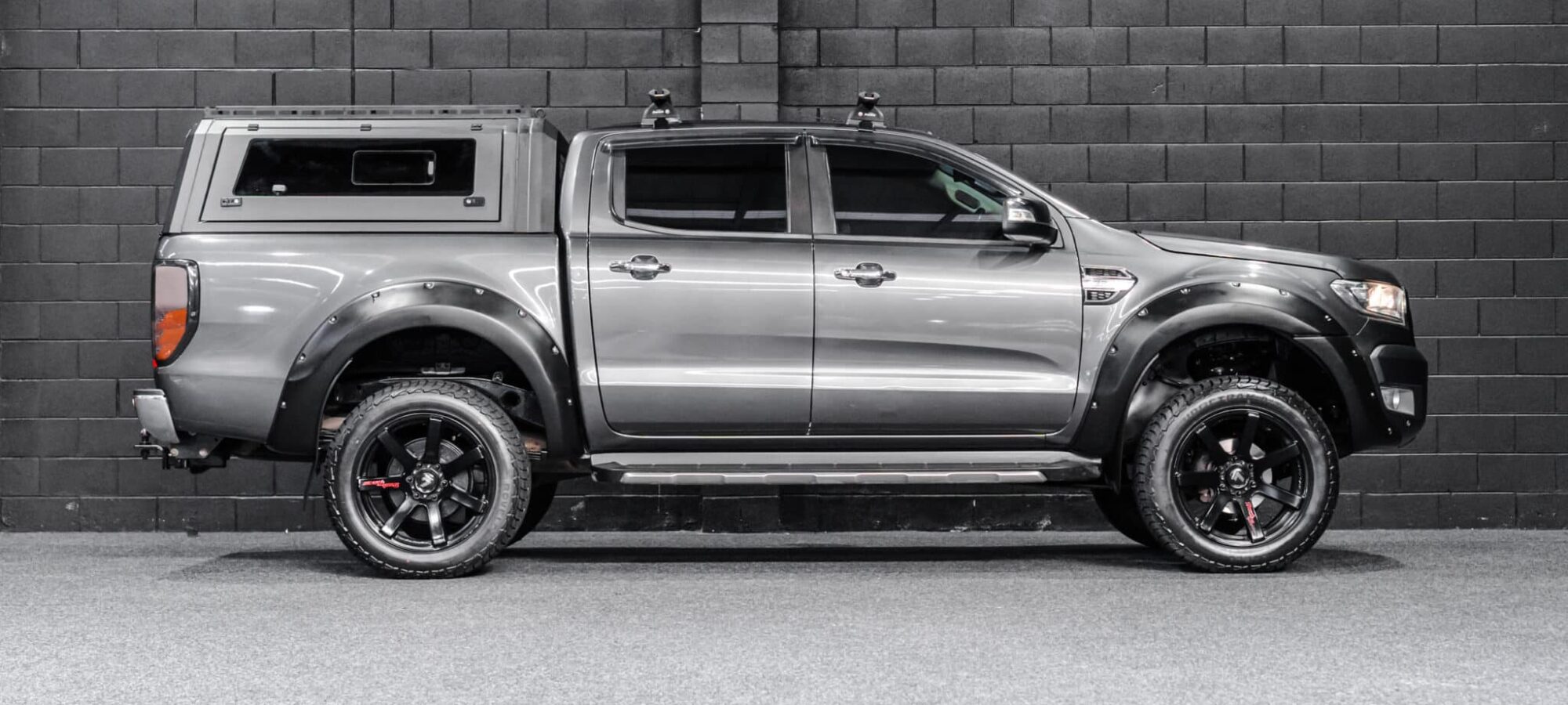 Vehicle Gallery Image