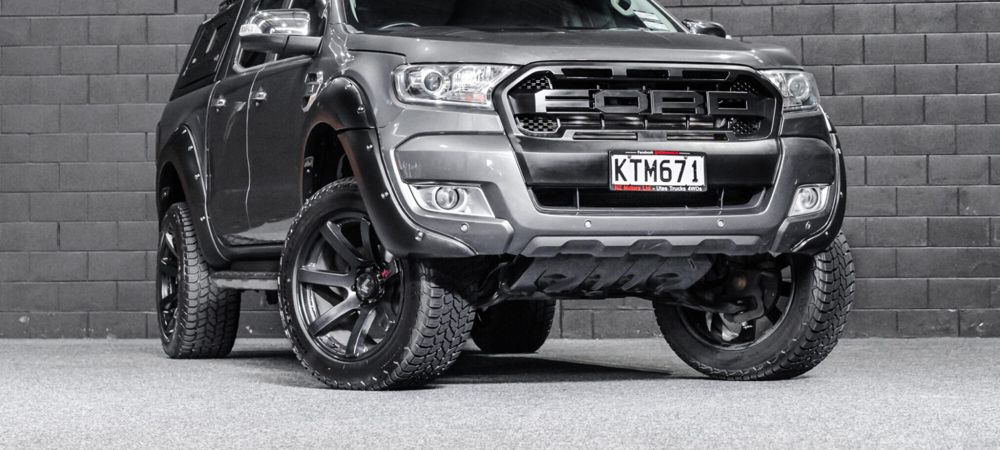 Vehicle Gallery Image