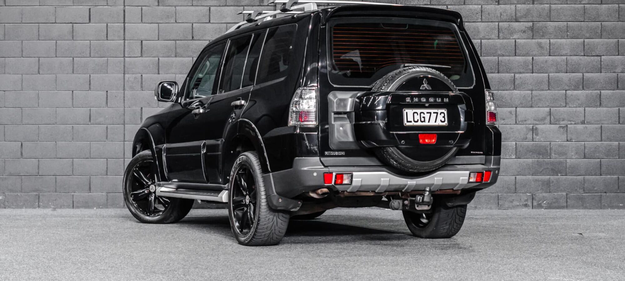 Vehicle Gallery Image