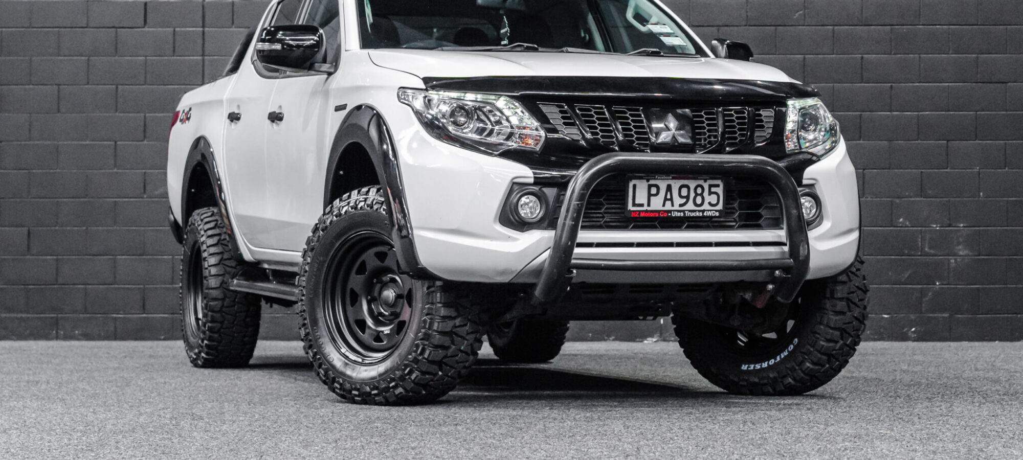 Vehicle Gallery Image