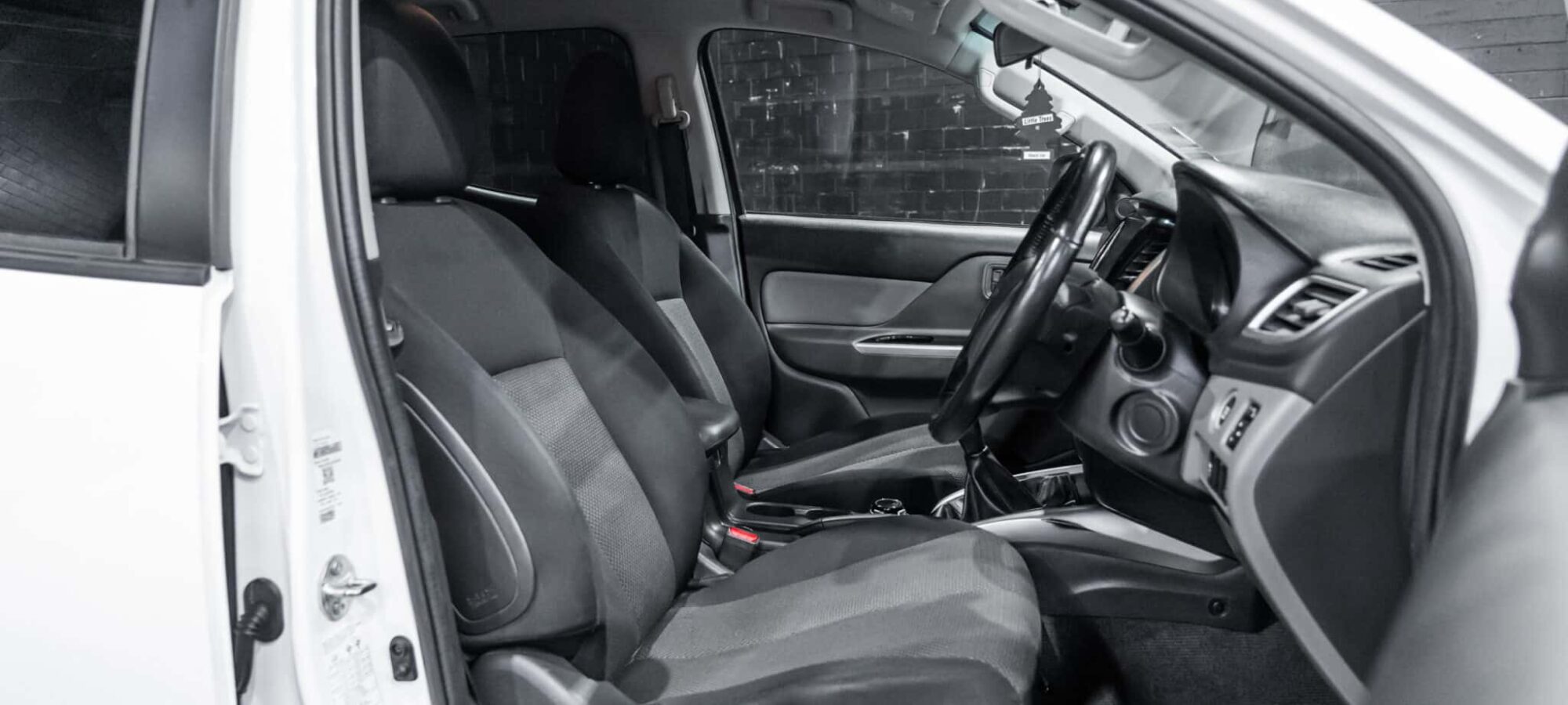 Vehicle Gallery Image