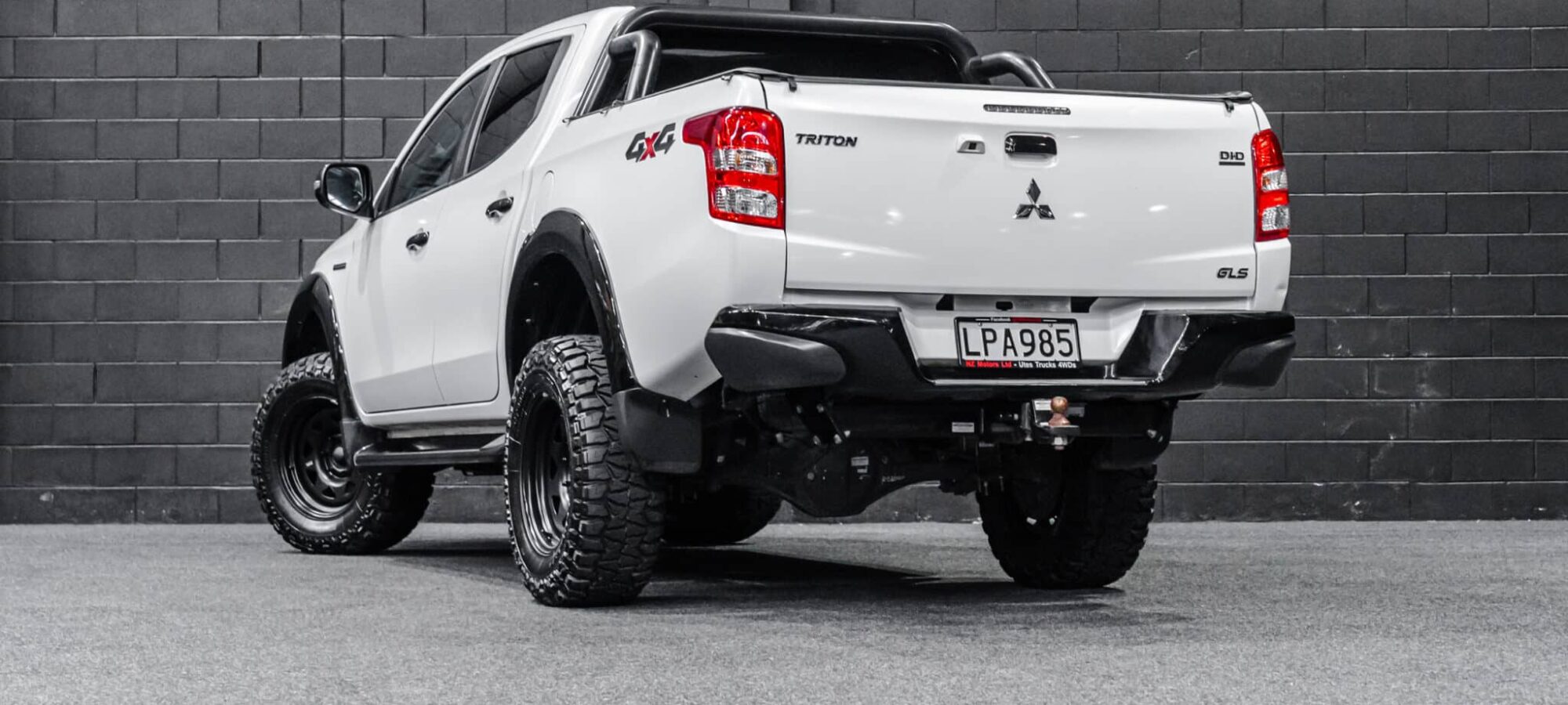 Vehicle Gallery Image