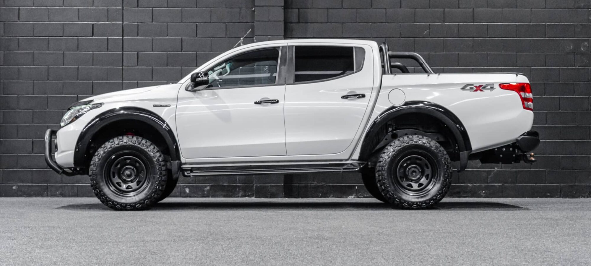 Vehicle Gallery Image