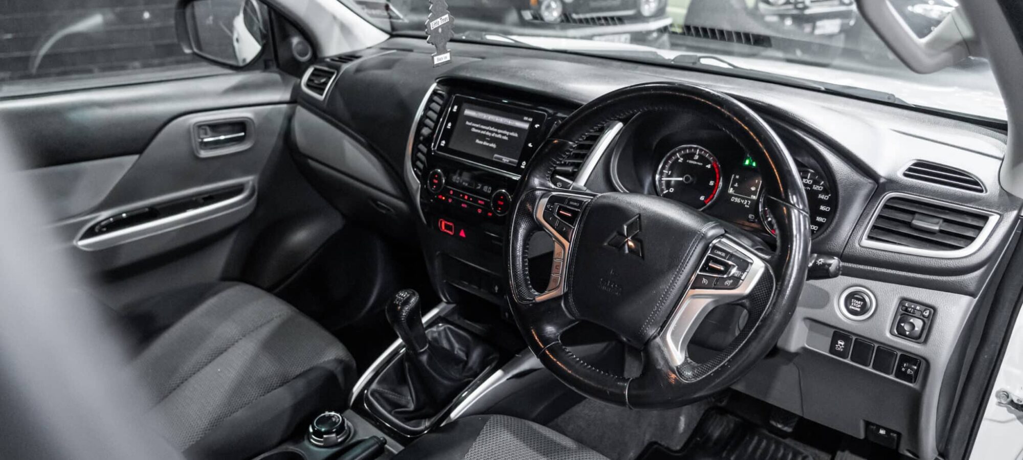 Vehicle Gallery Image