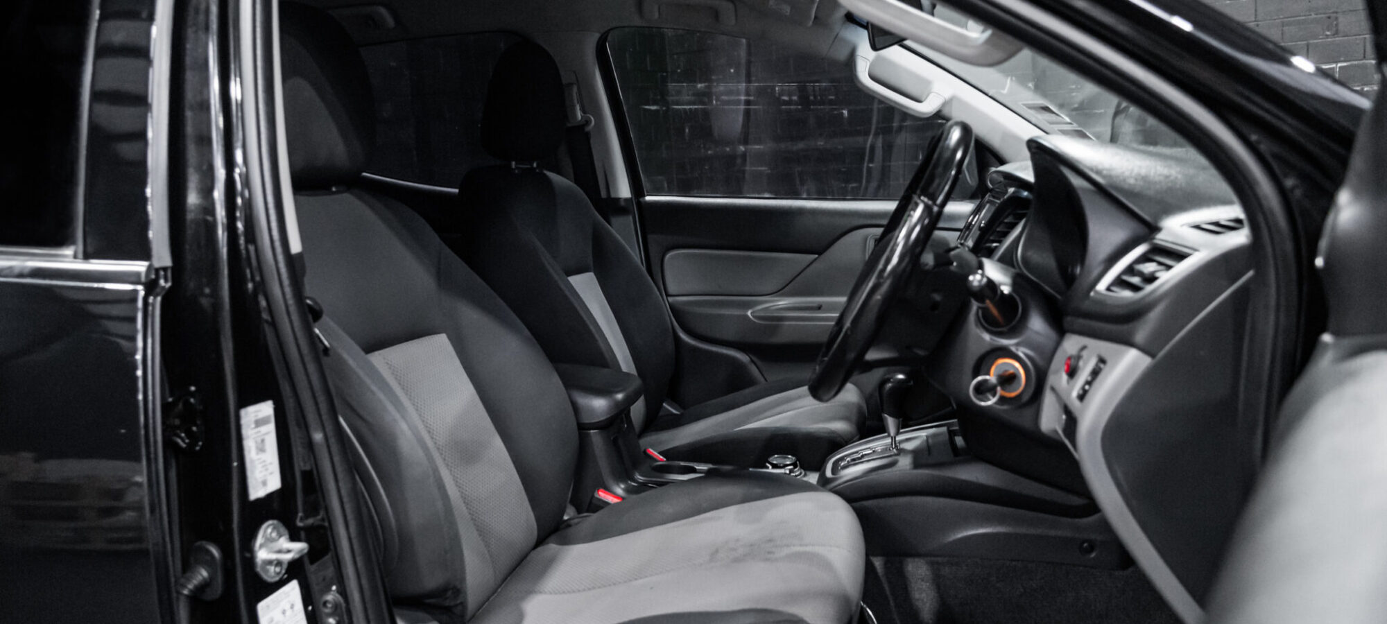 Vehicle Gallery Image