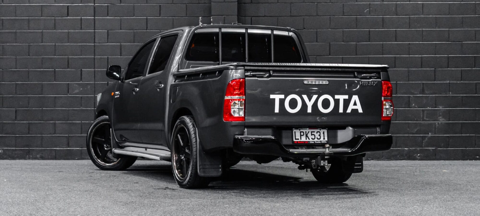 Vehicle Gallery Image