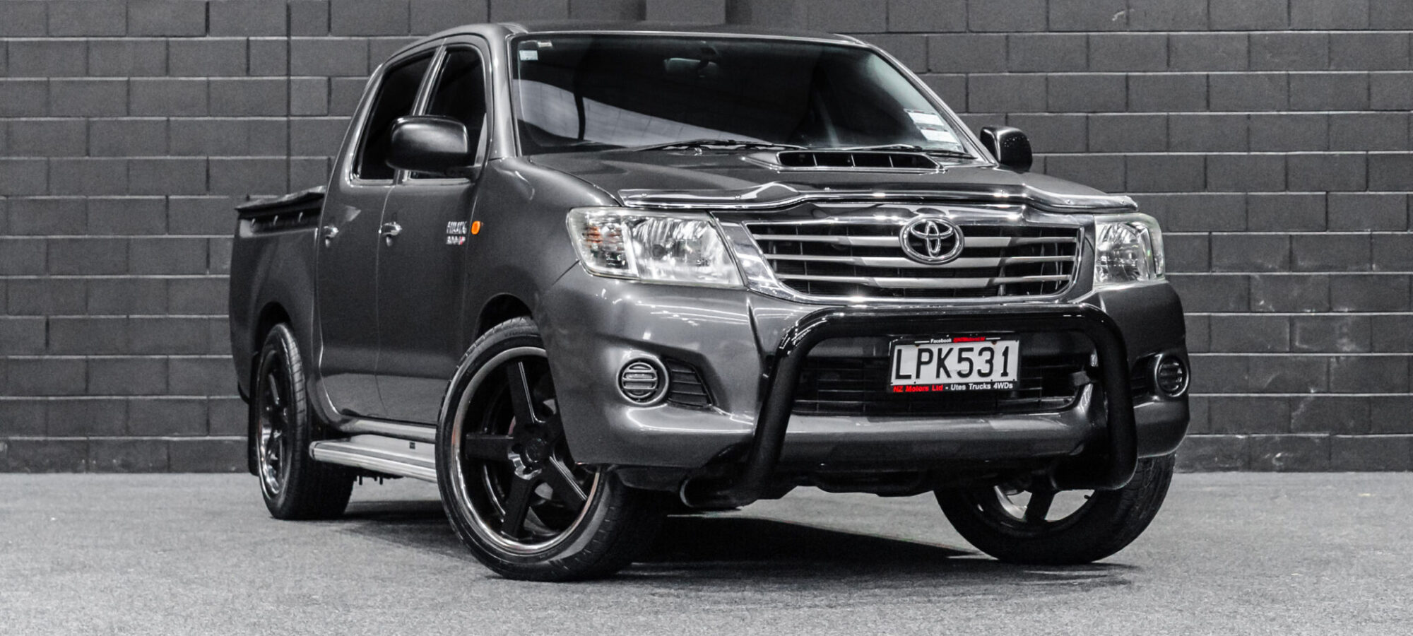 Vehicle Gallery Image